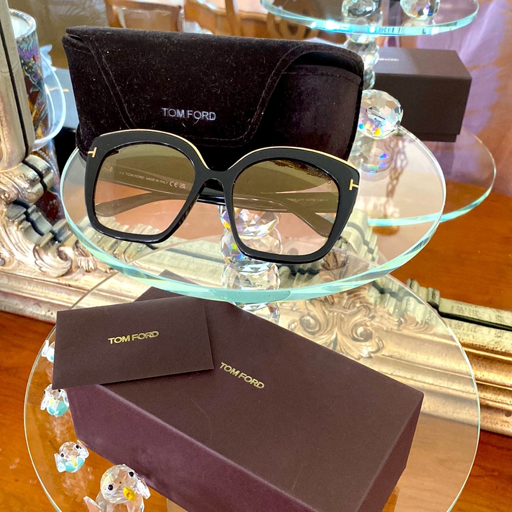 Tom Ford Chantelle Sunglasses 55mm/ 19  TF944